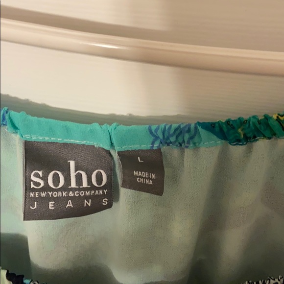 New York and Company Top - Picture 5 of 8